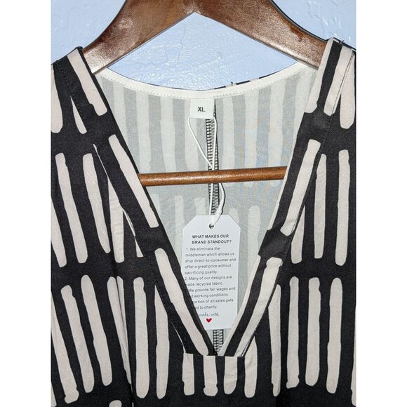 Womens XL Black & White Maxi Dress With Geometric Pattern - Picture 2 of 5